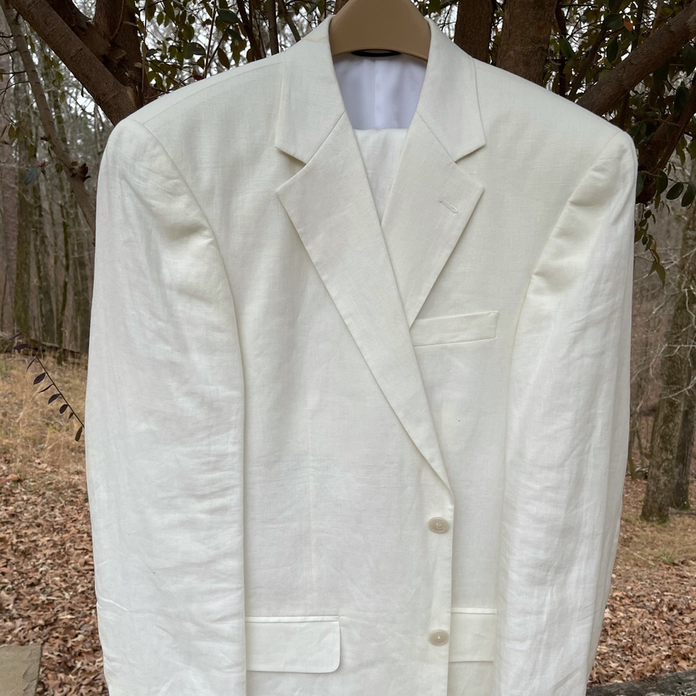 Men’s Linen Suit